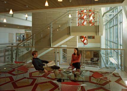 Transparent Lab Walls Enhance Collaboration, Sustainability, Safety